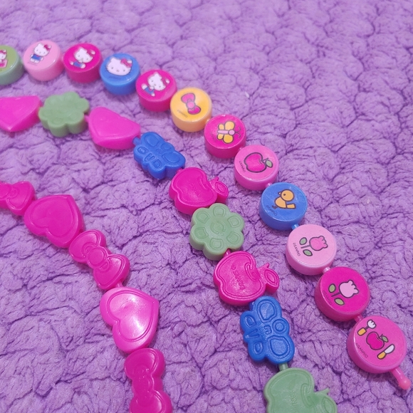 RARE Hello Kitty Alphabet Pop Beads 99 piece Set - Picture 5 of 9